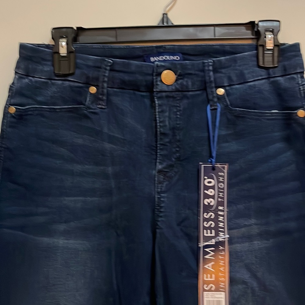 Bandolino ankle jeans size 8